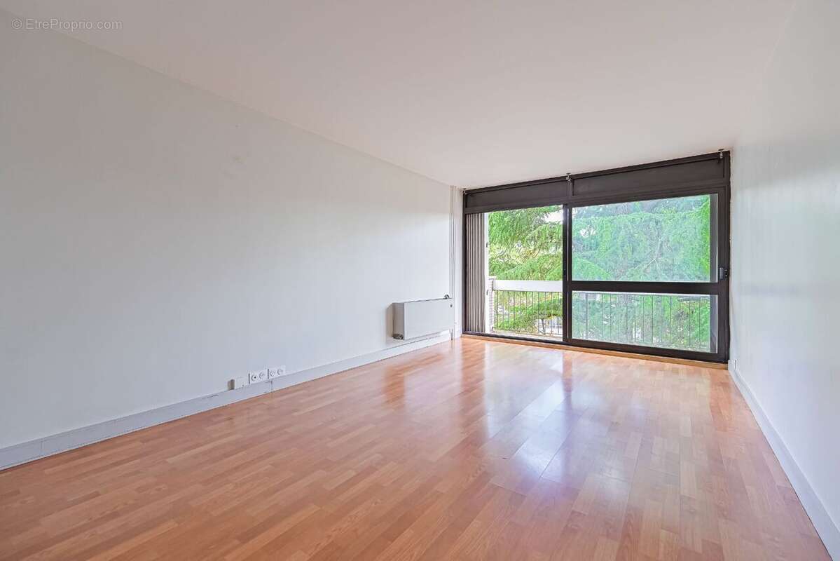 Appartement 87 m² à Creteil  - photo 2