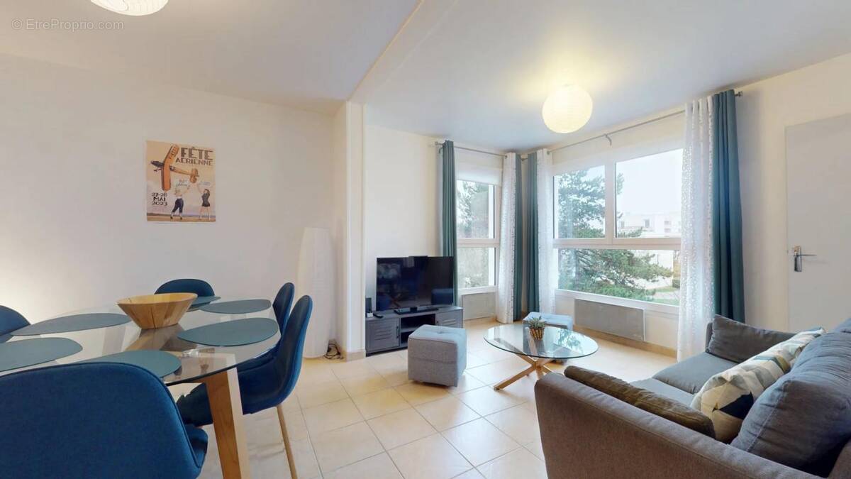 Appartement à MONTIGNY-LE-BRETONNEUX