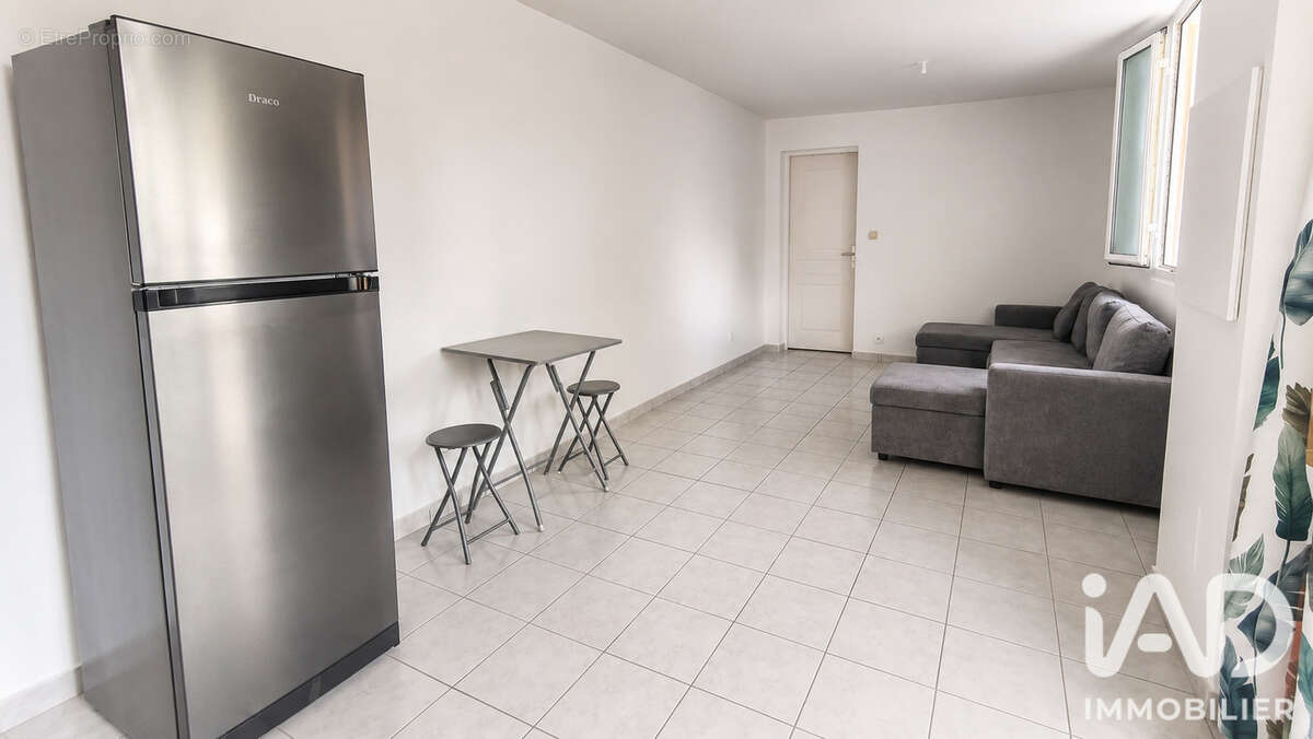 Appartement 34 m² à Saint-Denis  - photo 2
