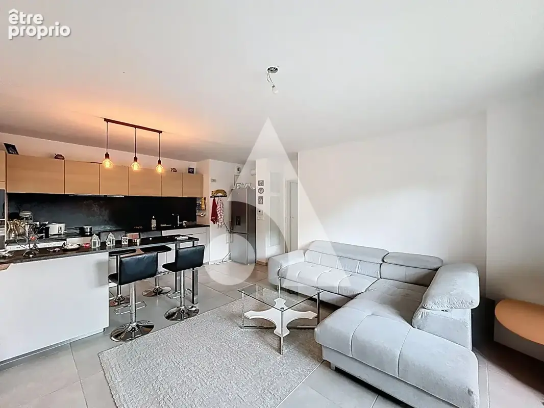 A vendre 3p rez-de-jardin avec parkings dans résidence récente et sécurisée. - photo 4
