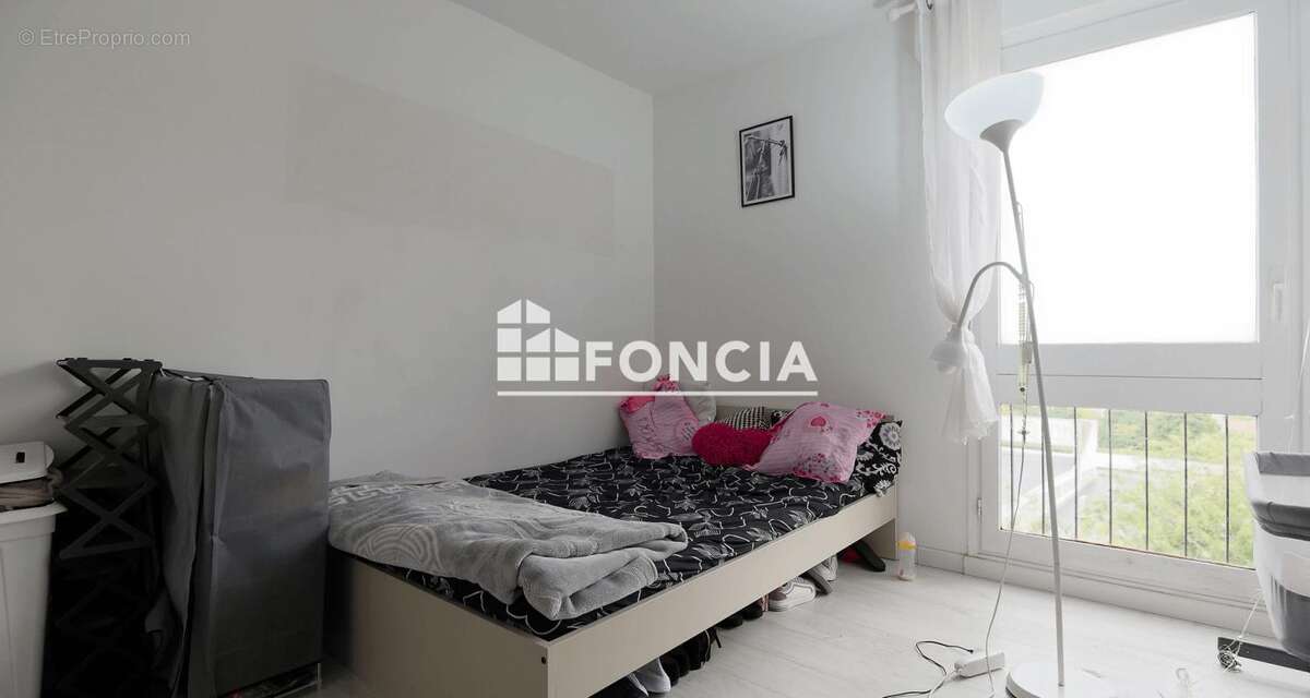 Appartement à RIS-ORANGIS