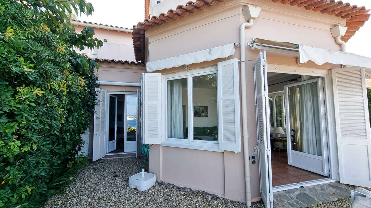 Appartement à HYERES