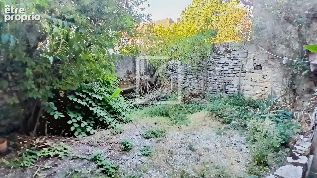 Maison de ville avec jardin et potentiel   Centre de Martel - photo 2