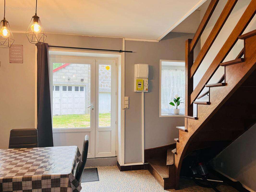 Maison 65 m²  avec 2 chambres + maisonnette à rénover - photo 4