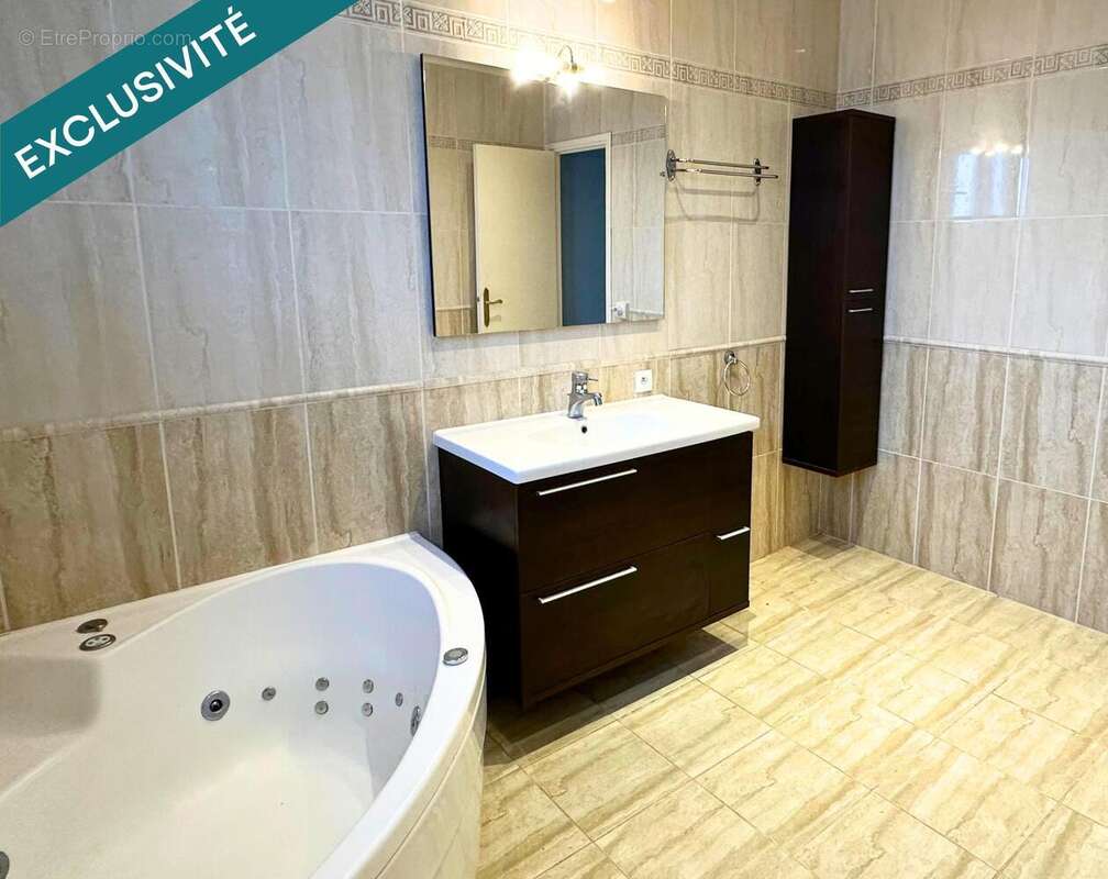 Photo 8 - Maison à BURES-SUR-YVETTE