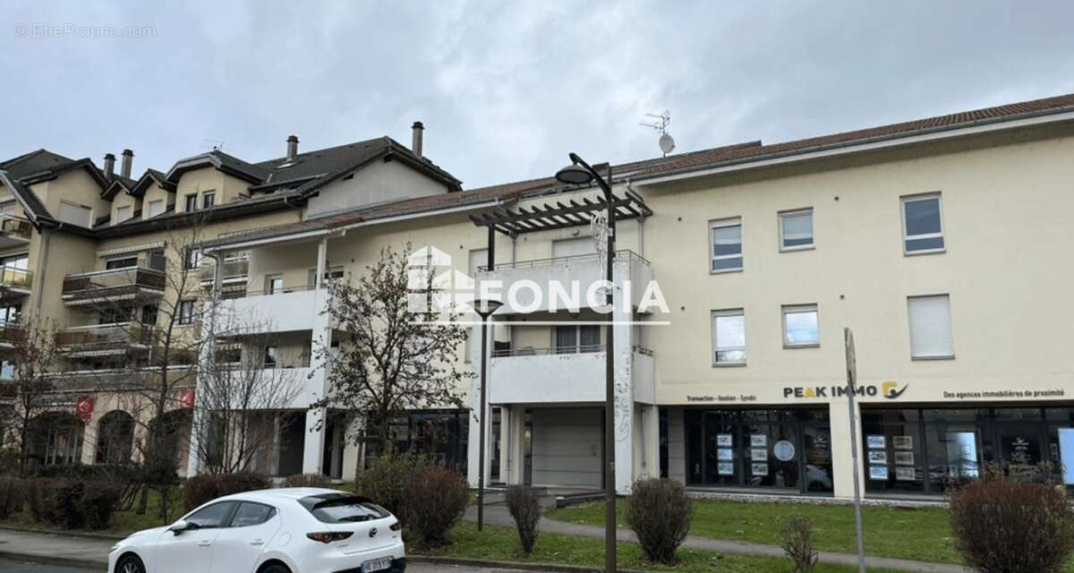 Appartement à BONNE