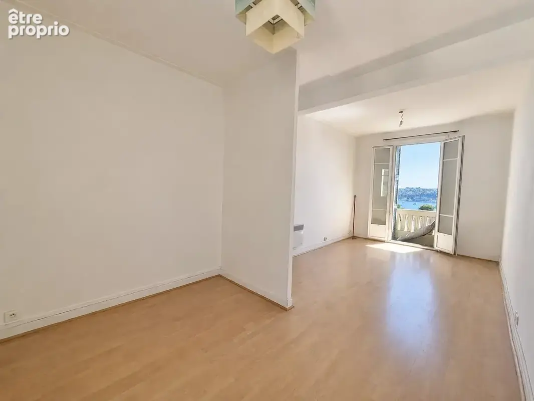 Villefranche sur mer 2 pieces vue mer dernier etage - photo 6