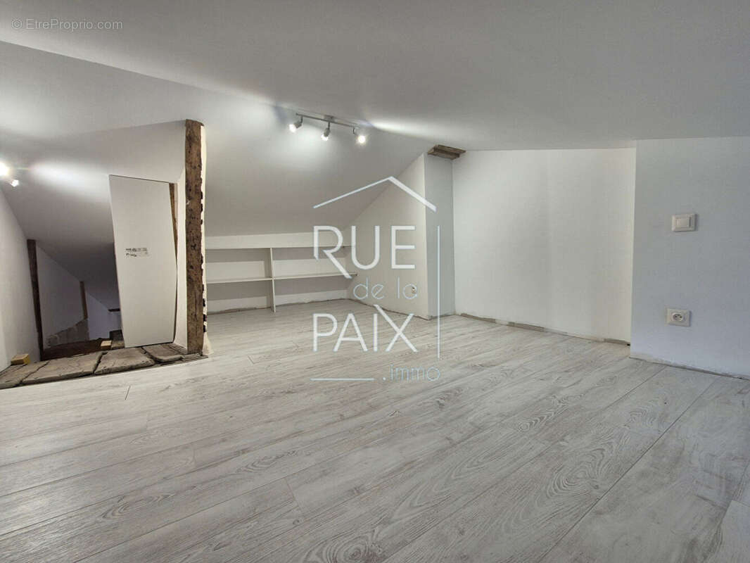 Immeuble Mixte LOUDUN CENTRE-VILLE 106 m² - 4 Pièces - photo 11