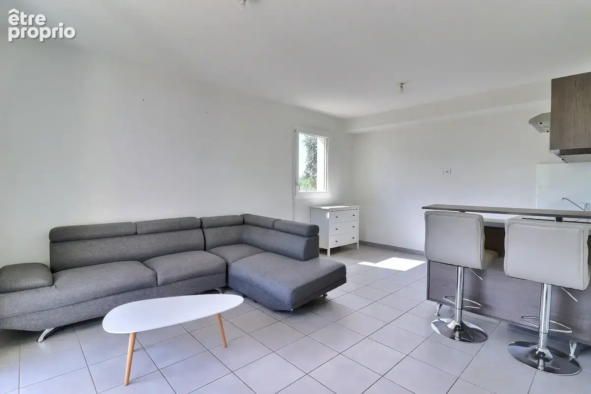 Appartement T2 avec balcon et parking - photo 1