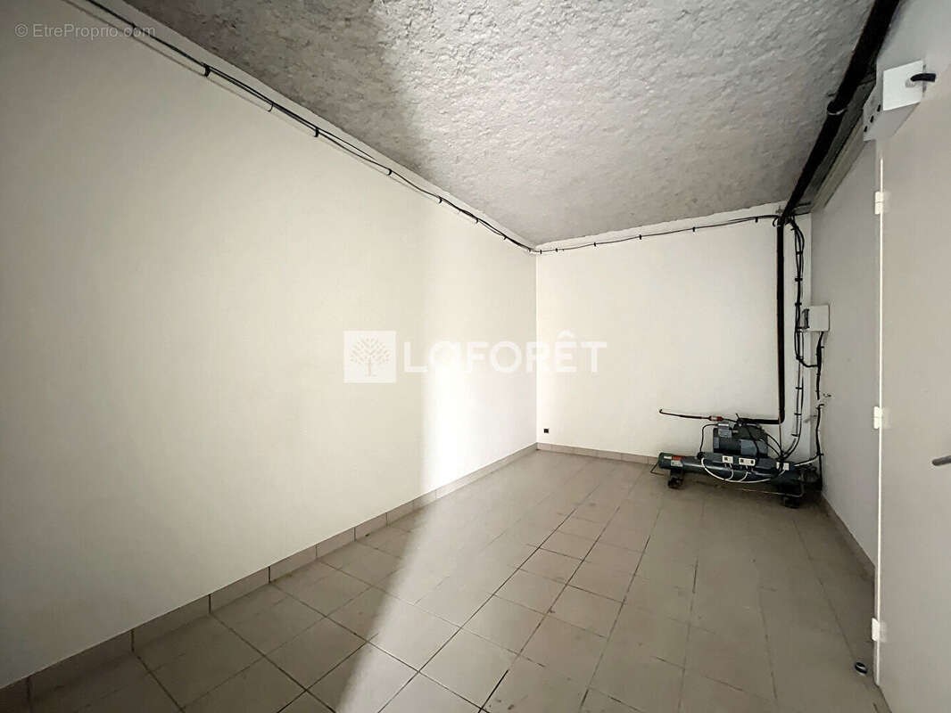 Maison à LA MAGDELAINE-SUR-TARN