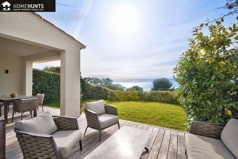 Appartement à VILLEFRANCHE-SUR-MER