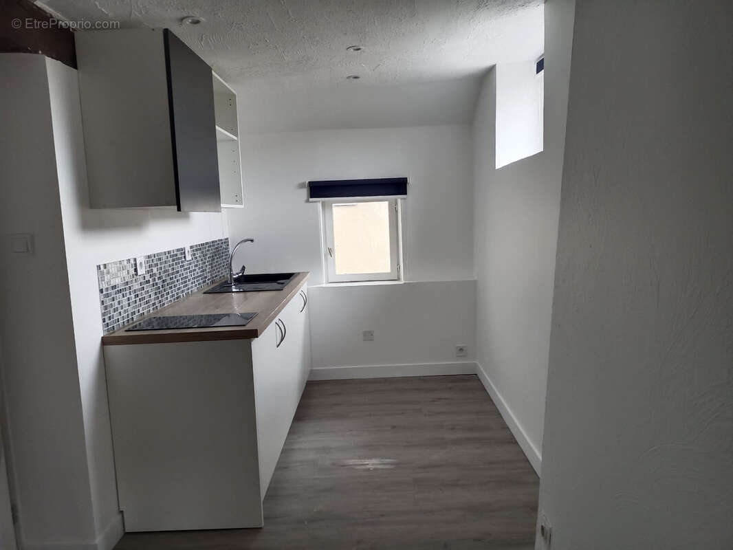 Appartement à PONT-DE-VEYLE