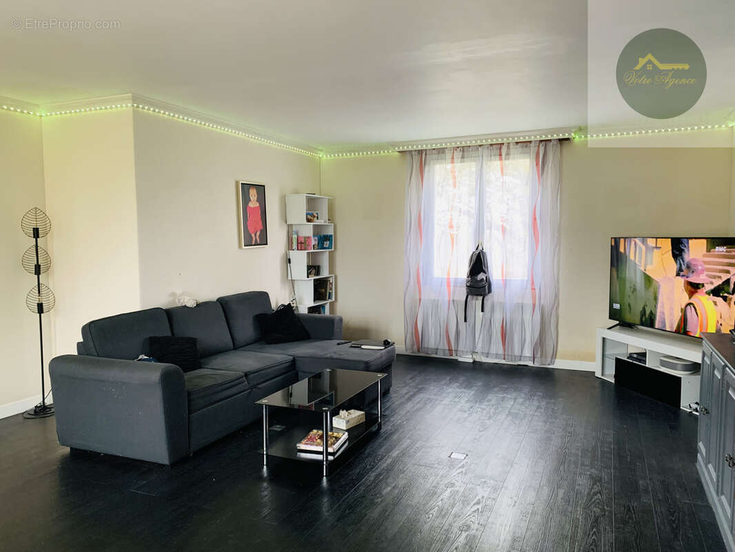 Cheroy plain-pied 3 chambres et un bureau  sur 2200 m2 - photo 17