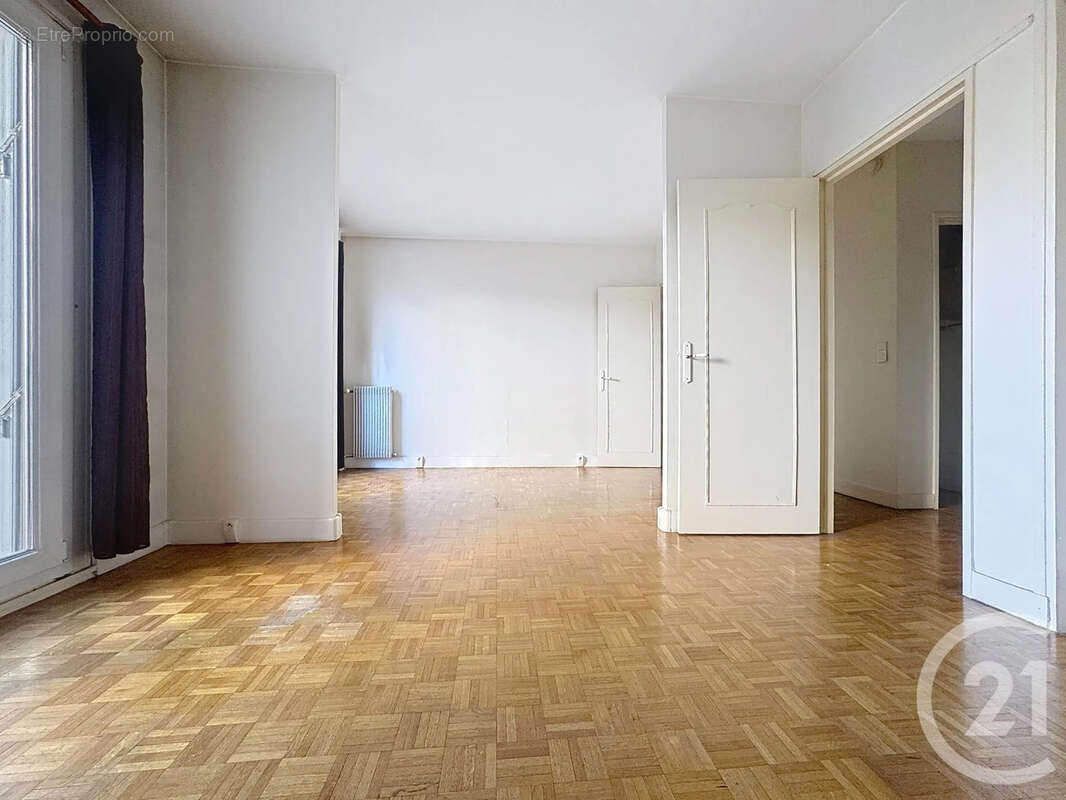 Appartement à PARIS-12E