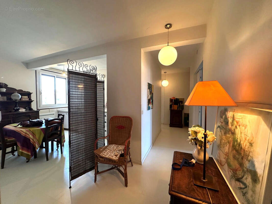 hall d'entrée cuisine. - Appartement à AUCH