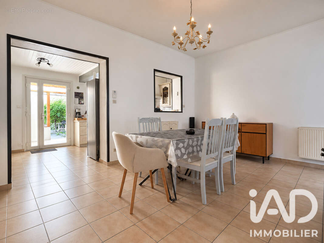 Maison 110 m² à Denain  - photo 2