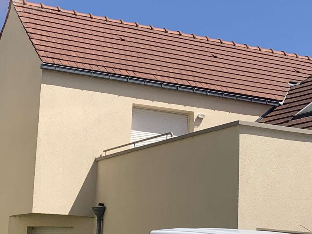 Appartement à OLLAINVILLE