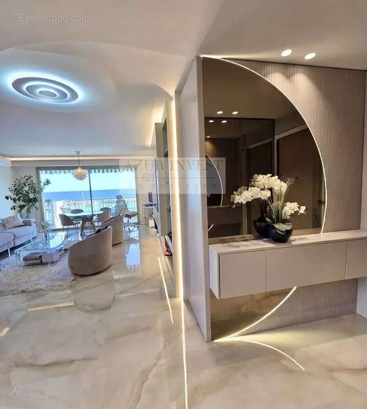 Appartement à ROQUEBRUNE-CAP-MARTIN