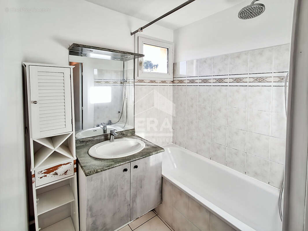 Appartement à MARSEILLE-9E