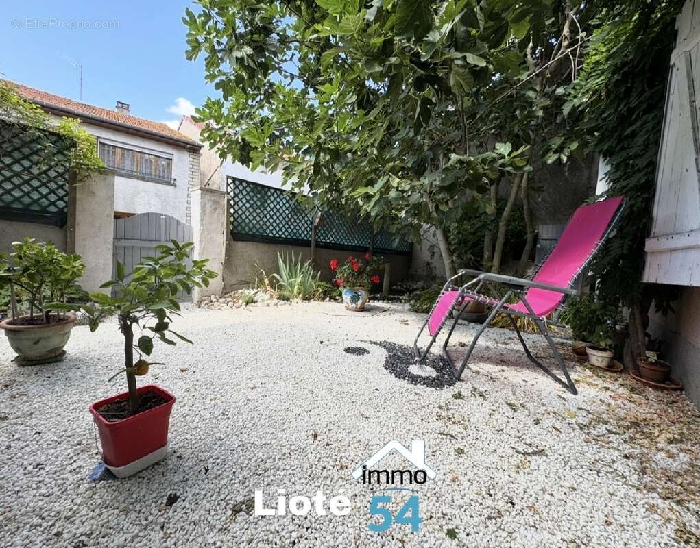 Maison 195 m² à Bremoncourt  - photo 2