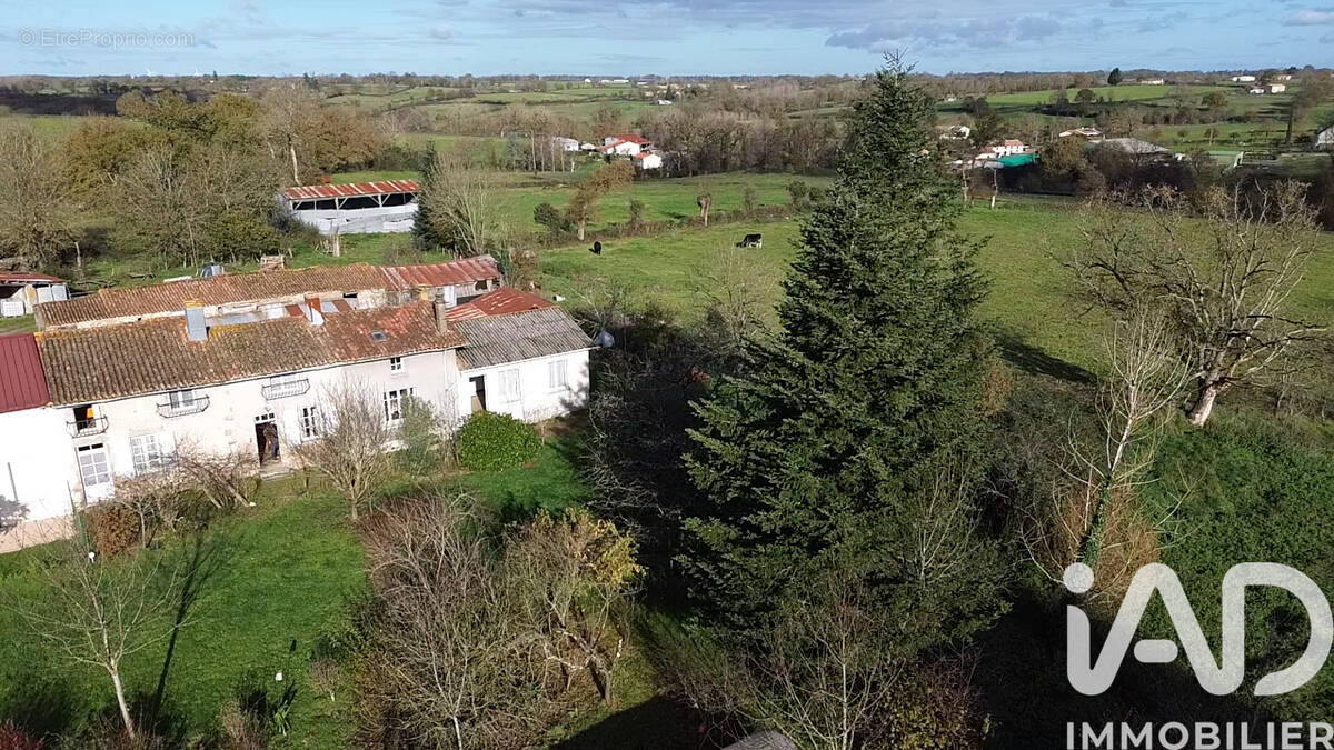 Photo 1 - Maison à SAINT-AUBIN-LE-CLOUD
