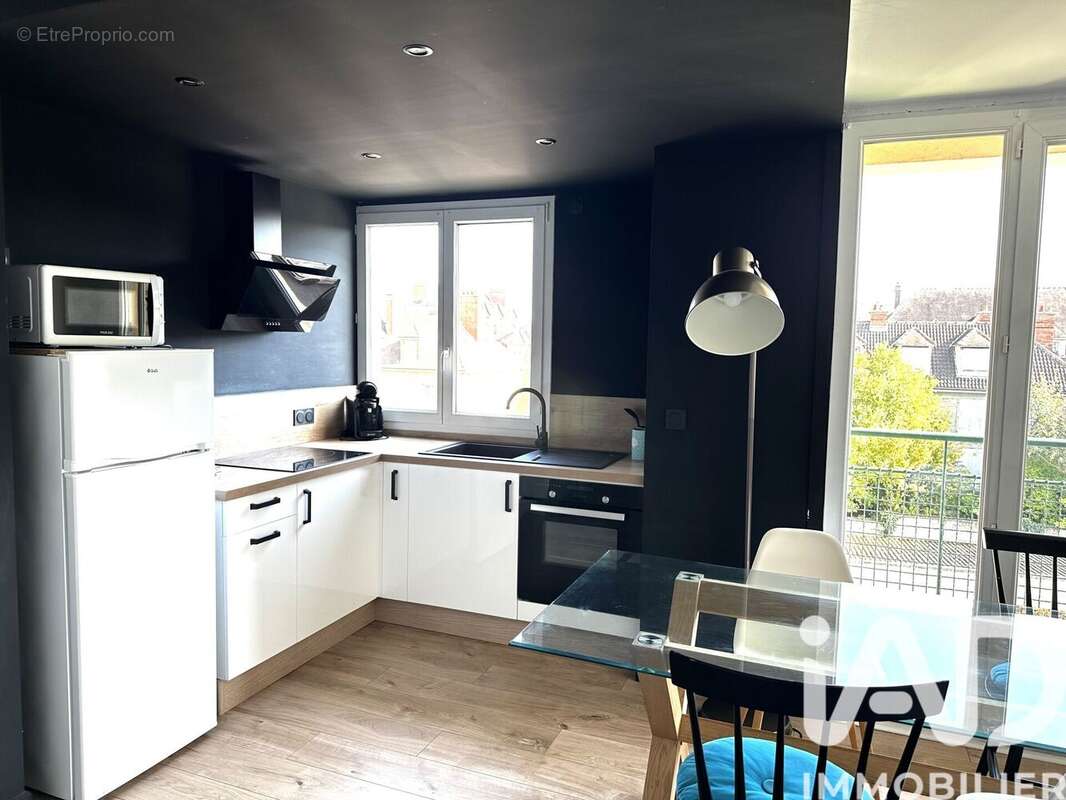Photo 2 - Appartement à TROYES