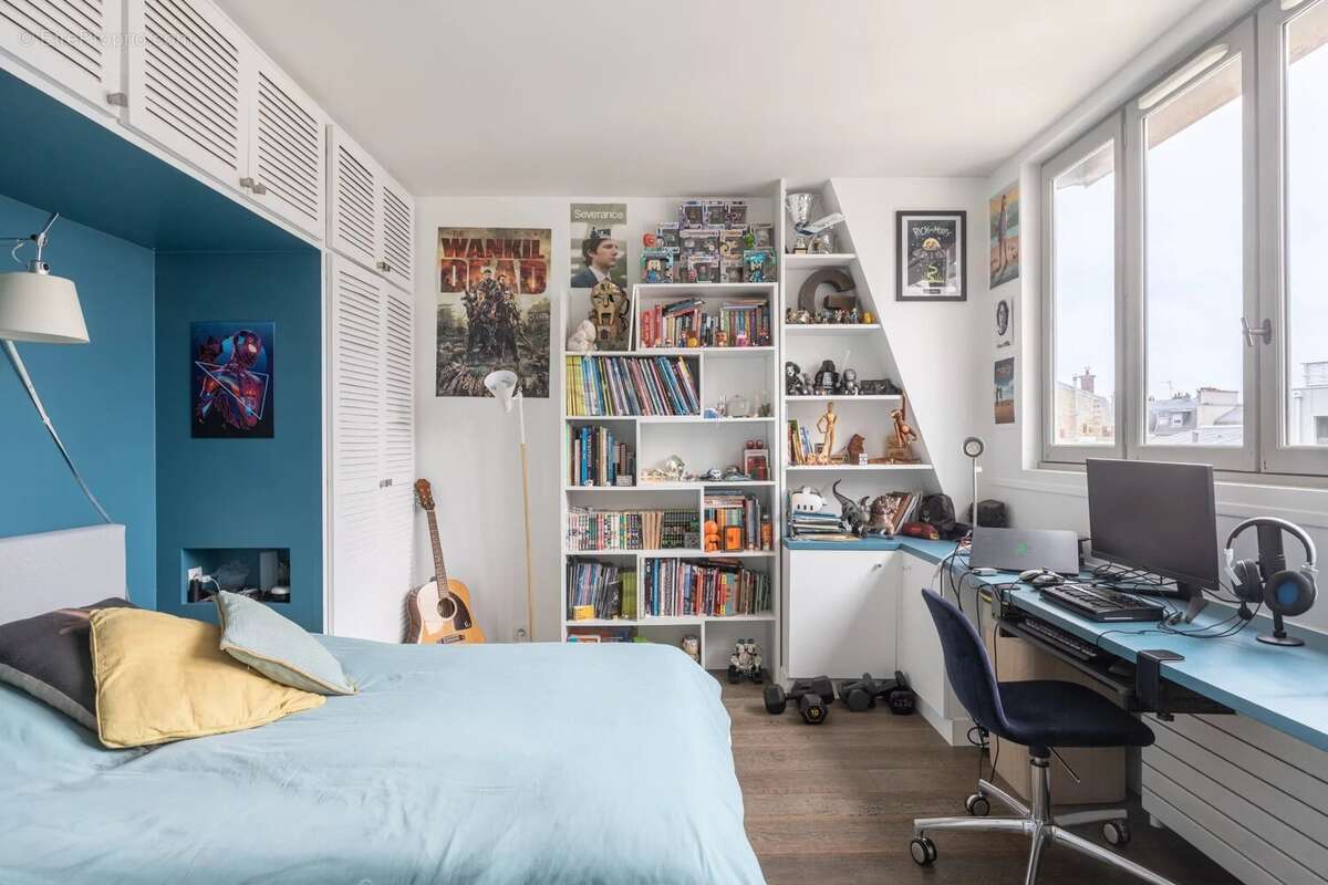 Appartement à PARIS-17E