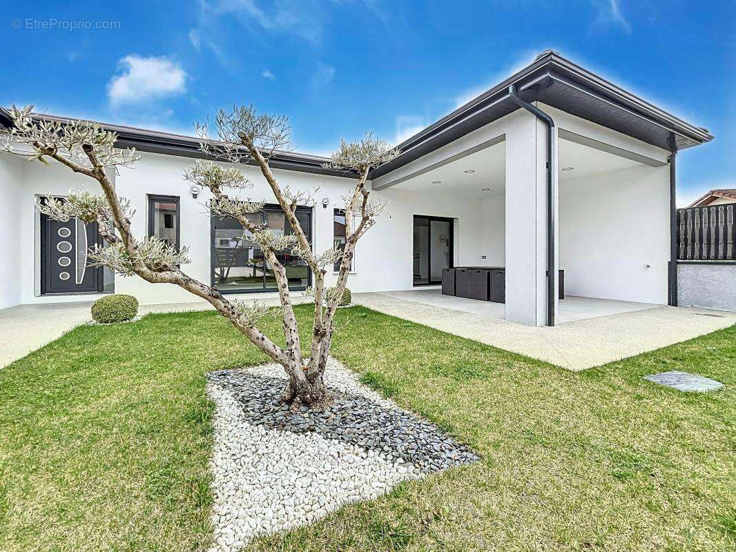 Maison à SAINT-PAUL-LES-ROMANS