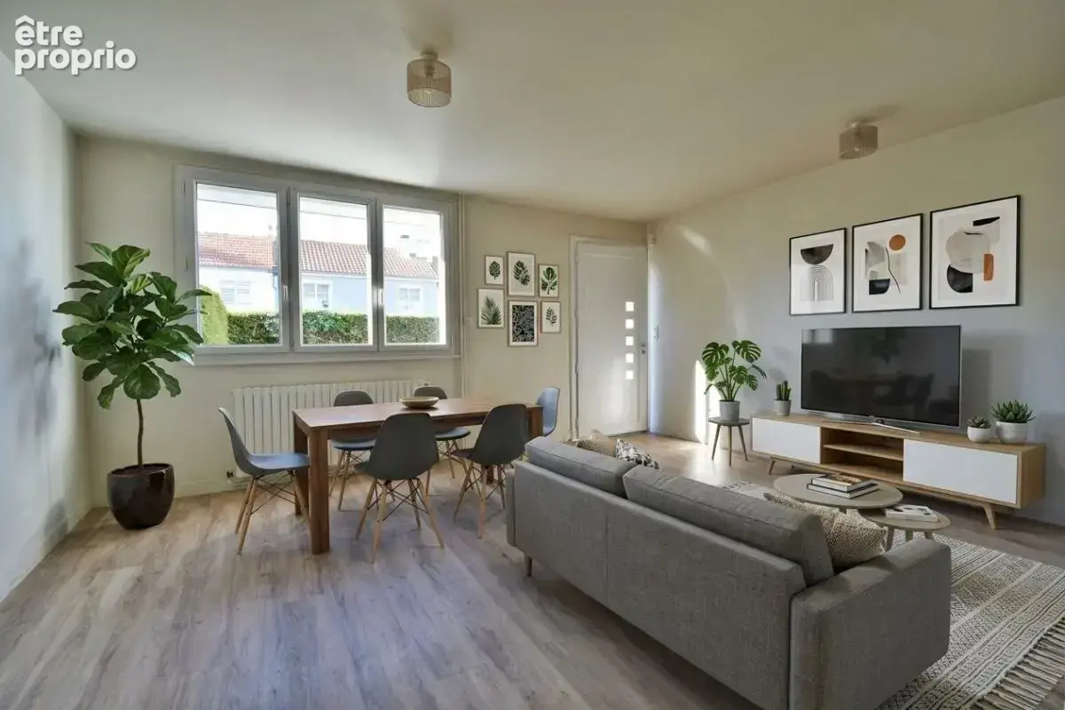 Maison 5 pièces 82 m² à vendre à Cholet (49300) - photo 1