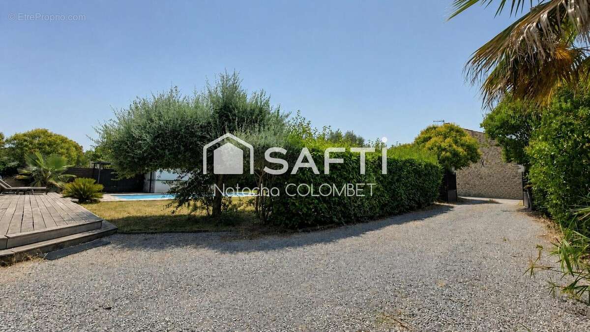 Maison 99 m² à Saint-Clement  - photo 3