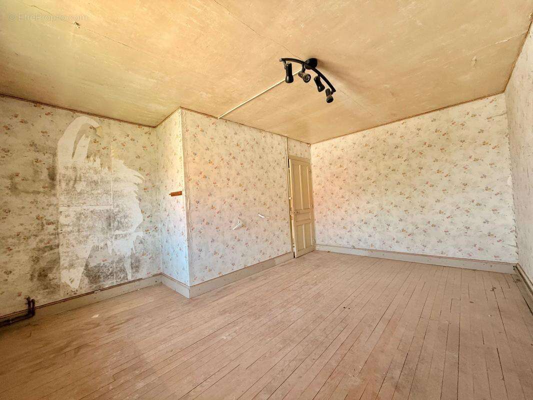 Grande maison 176 m² avec extension – Fort potentiel – Lamarche-sur-Saône - photo 15