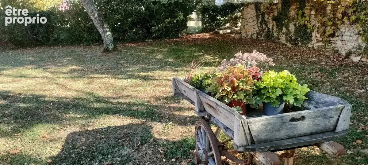 AUTHENTIQUE !!! Grande et belle maison en pierre dans un cadre préservé - photo 47