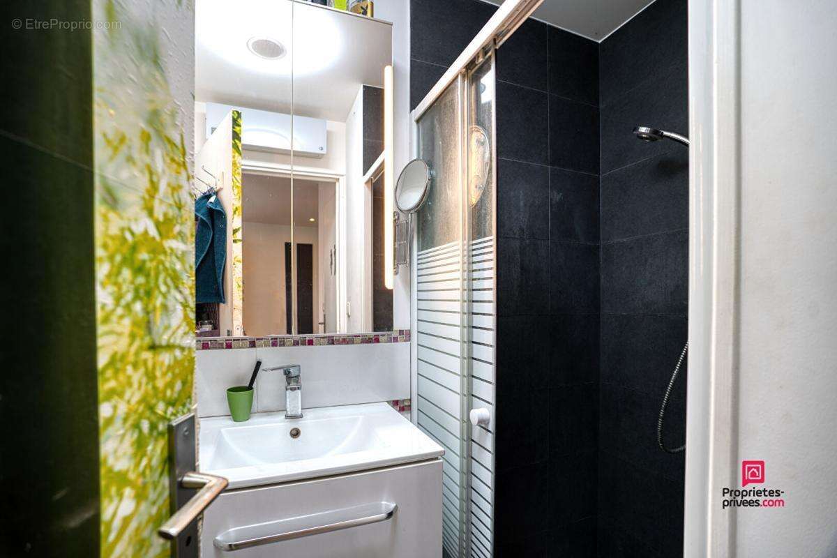 Appartement à SIMANDRES