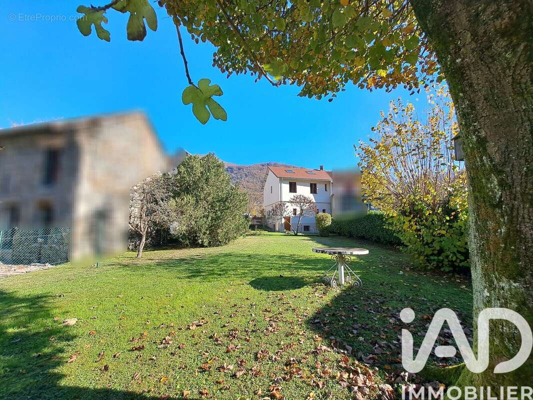 Photo 2 - Maison à SAINT-PIERRE-DE-MESAGE