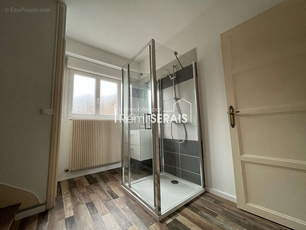 Maison à CONDE-SUR-NOIREAU