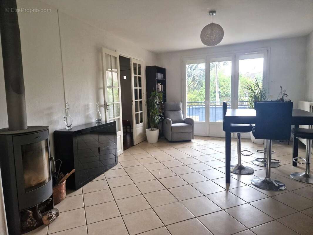 Maison à MAGNY-LES-HAMEAUX