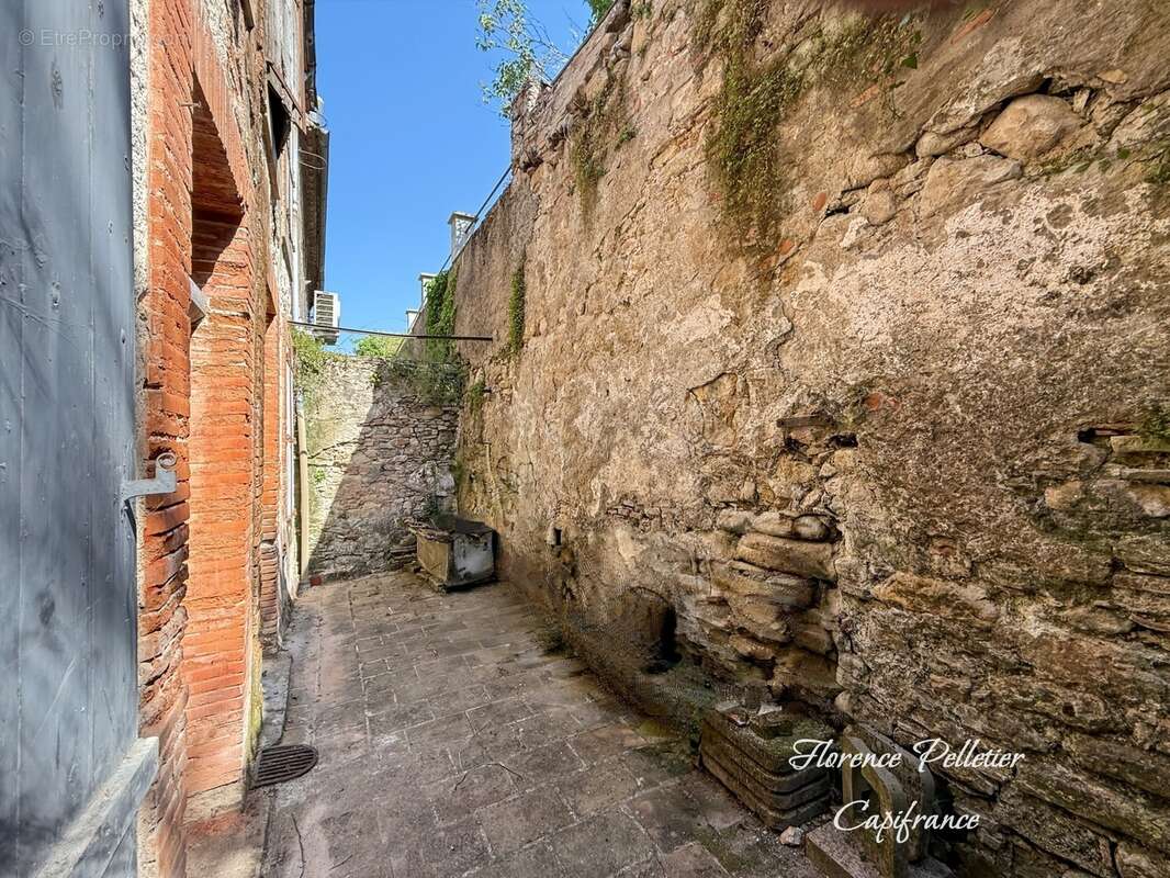 Maison de village – investissement locatif ou projet familial – puylaurens (81700) - photo 13