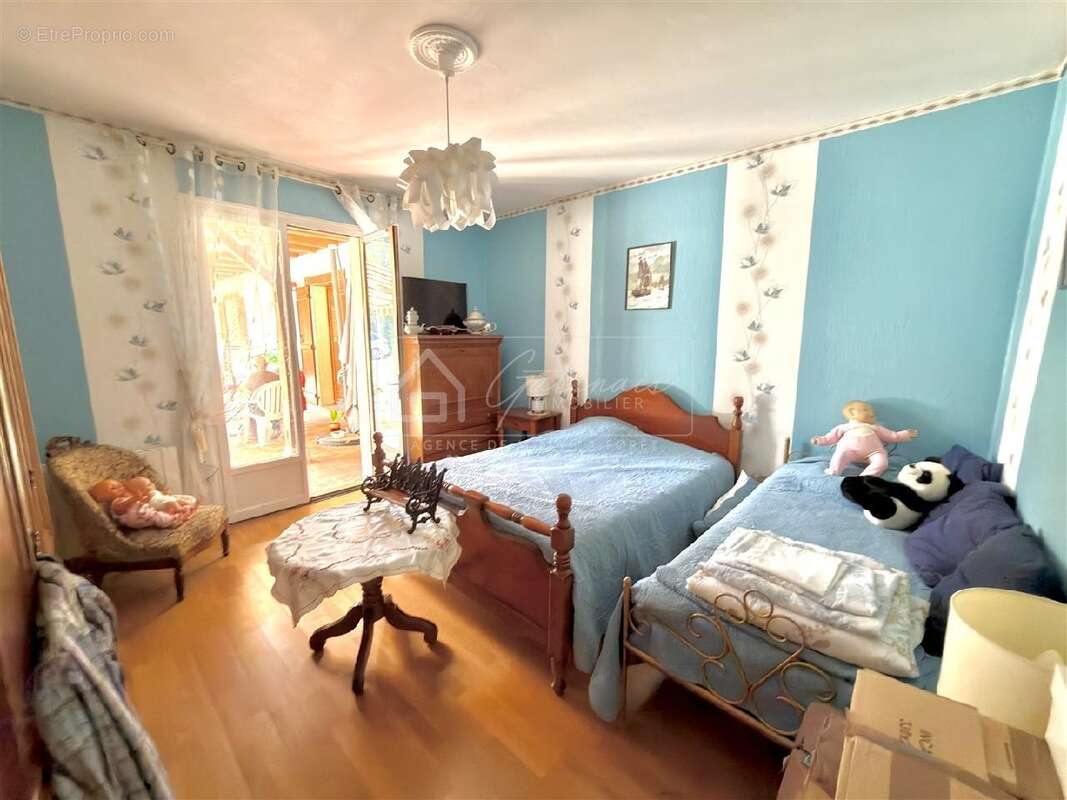 Maison à NOISY-SUR-ECOLE