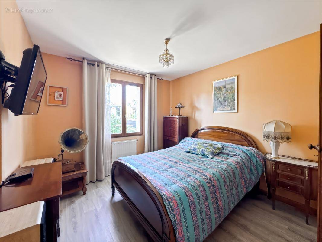 Maison à COULOUNIEIX-CHAMIERS