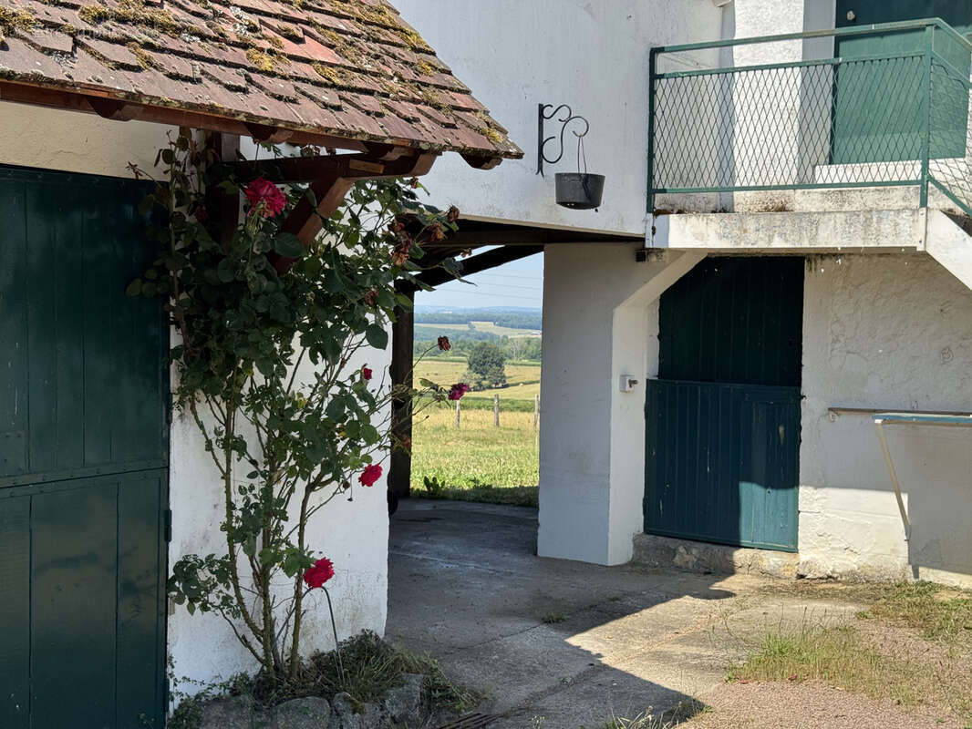 Maison à CERVON