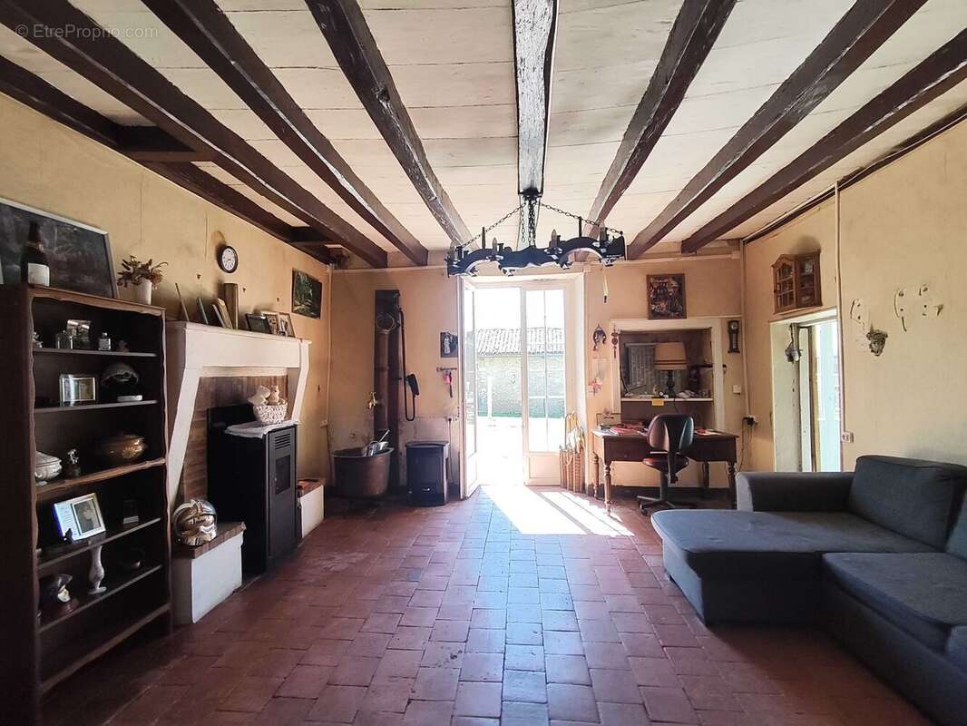 Maison à SAINT-LAURENT-DE-CERIS