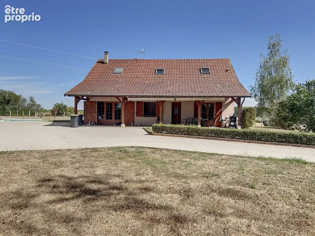 Maison de caractère au cœur de la campagne avec piscine et vaste dépendance - photo 16