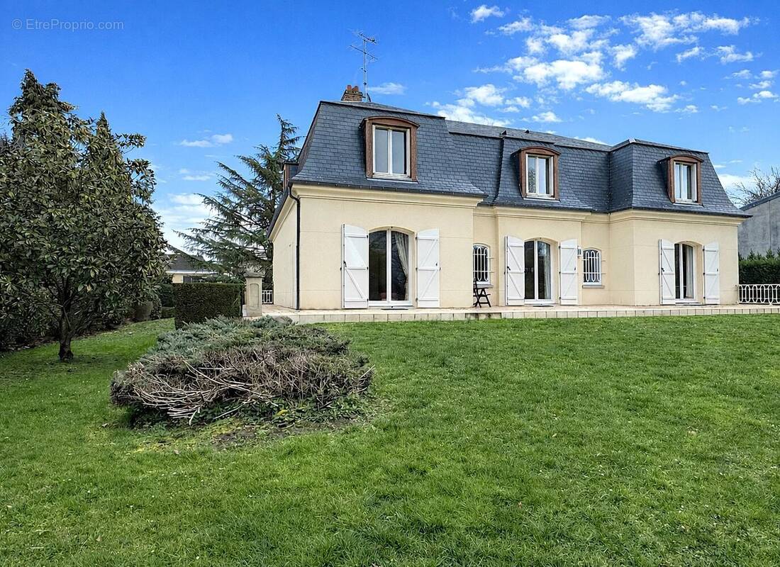Maison à LE PLESSIS-TREVISE