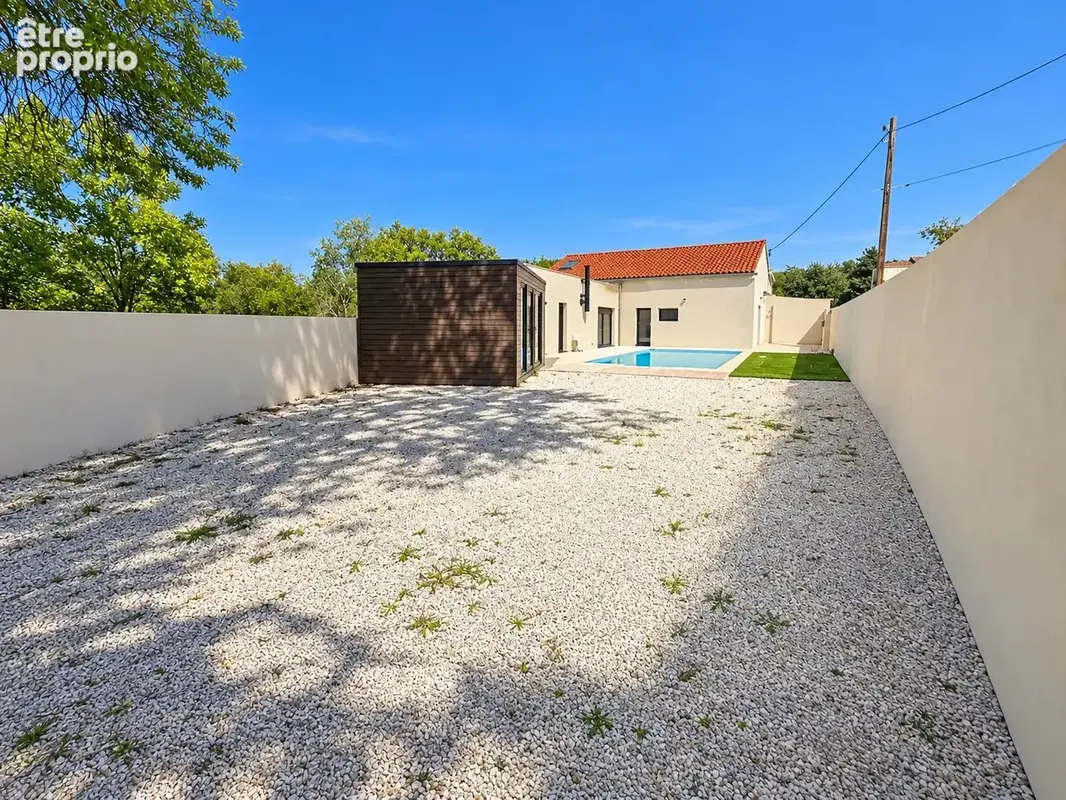 Centre village, villa 4 chambres, sur 407 m2 clos - photo 2