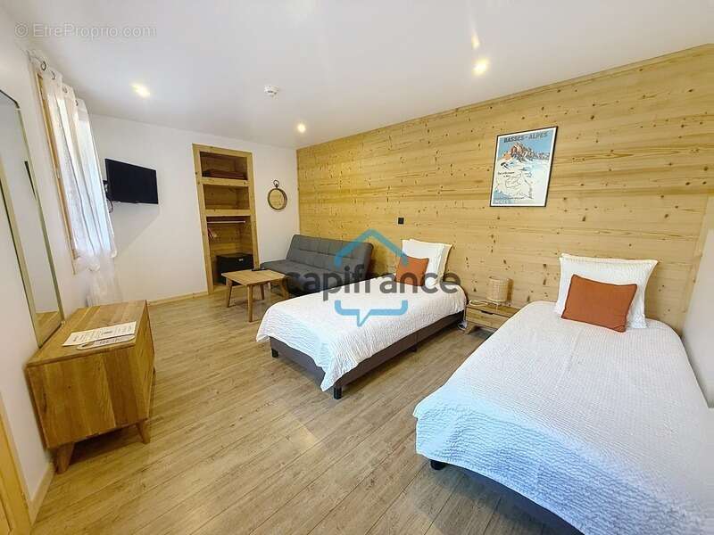 Commerce à VILLARS-COLMARS