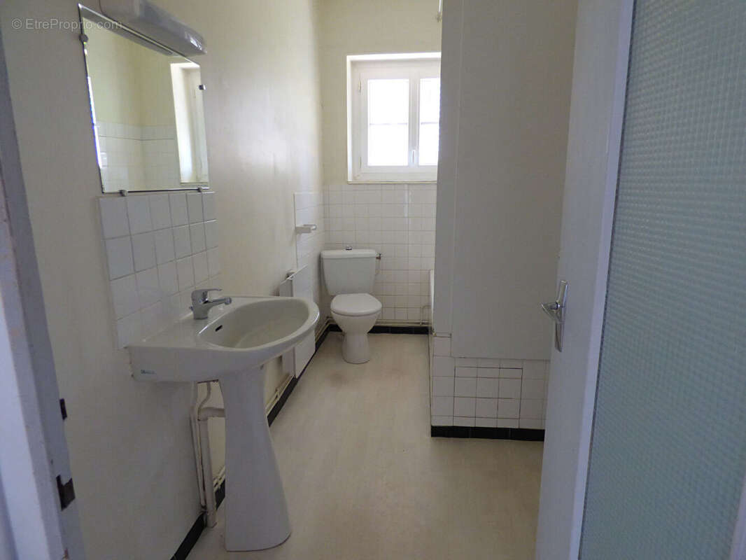 Maison à PONT-DE-VAUX