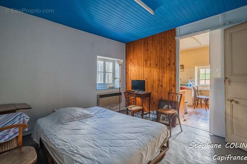Deux appartements T2 + studio + parking TULLINS (38) - photo 4