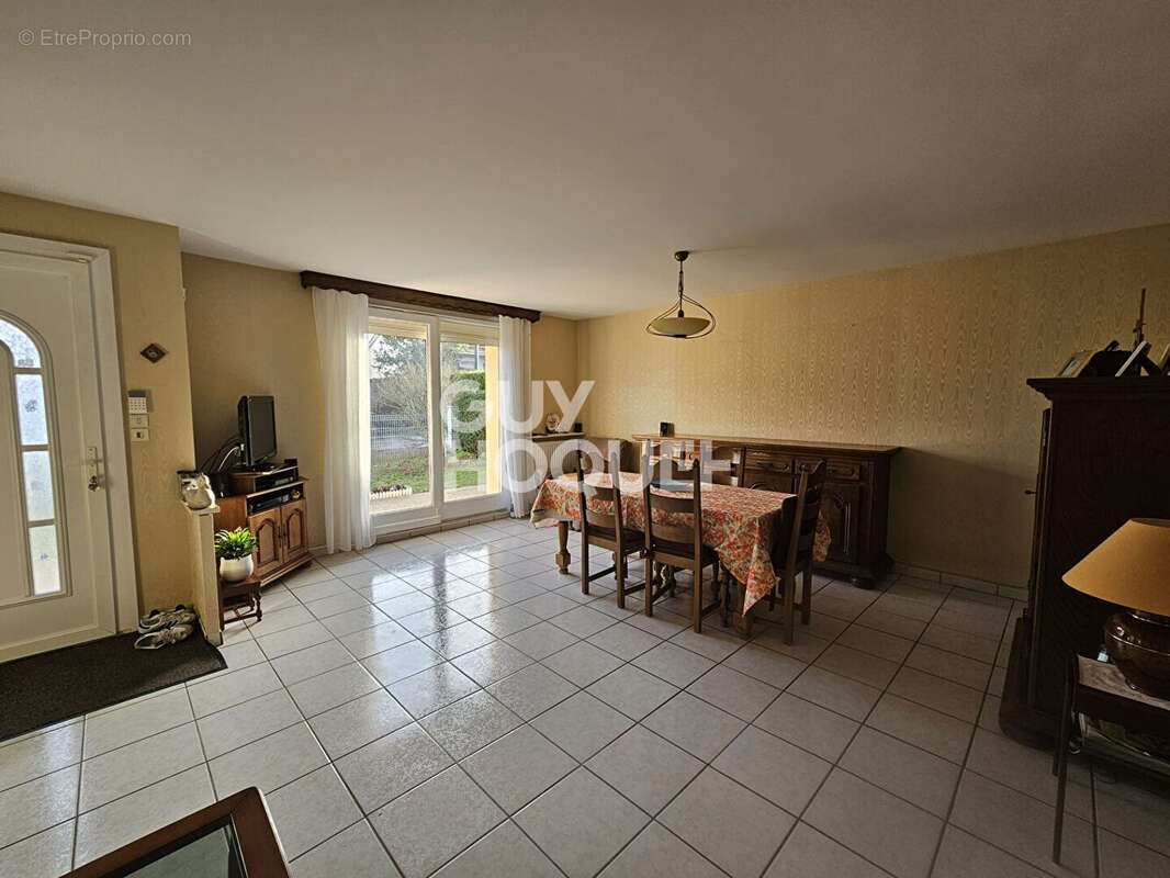 Maison à FLEVILLE-DEVANT-NANCY