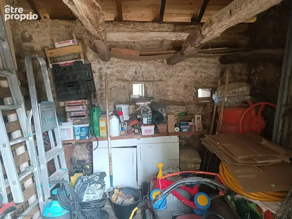Très Belle Maison Ancienne de 3 Chambres avec Piscine et Terrain de Plus d'Un Hectare - photo 27