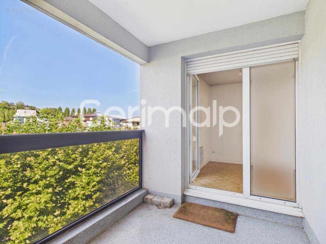 Appartement à CRAN-GEVRIER